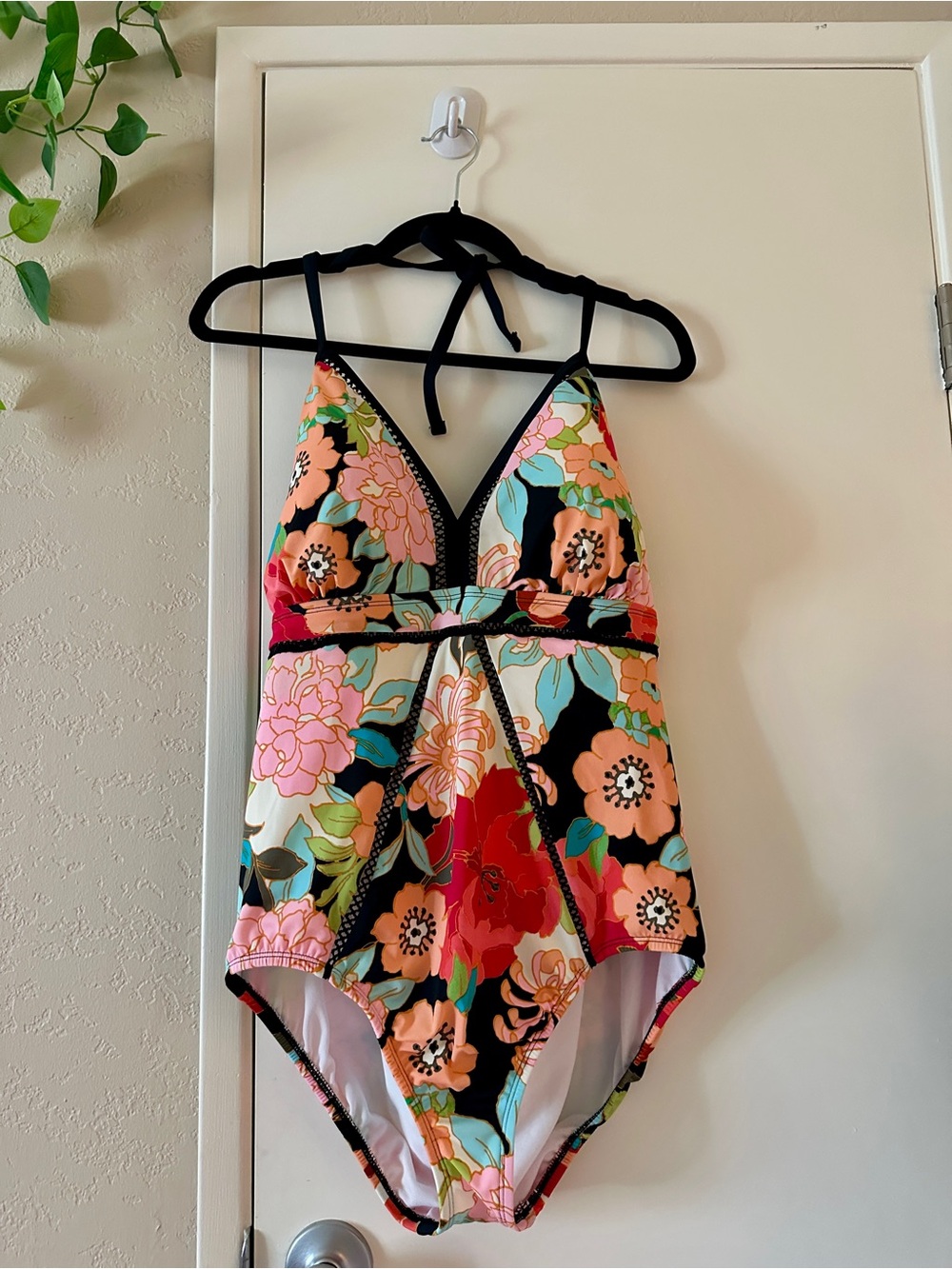 Time and Tru Floral Halter One-Piece Swimsuit - 1X 16W- 18W, NWOT, Pink, Coral